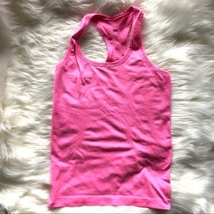 Lululemon PINK top